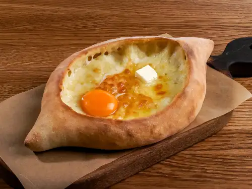 Хачапури по-аджарски