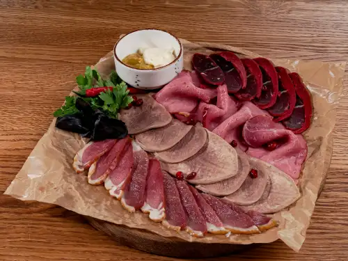 Ассорти из мяса